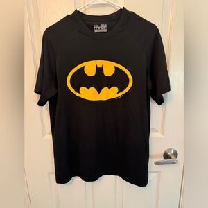 Under Armour Men’s Short Sleeve Athletic Shirt, Black & Yellow, Batman Theme